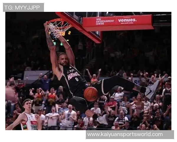 新秀中锋奎因表现起伏10投仅3中贡献9分8篮板3助攻2盖帽2失误